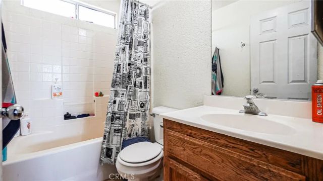 12786 4th, Victorville, CA 92395
