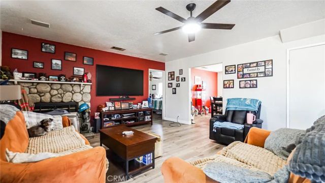 12786 4th, Victorville, CA 92395