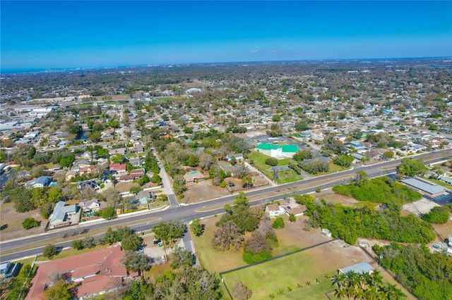 12750 PARK BOULEVARD, Seminole, FL 33776