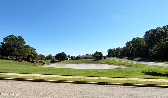 8066 Old Addison Drive, Olive Branch, MS 38654