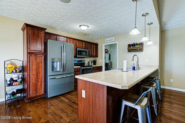 179 Reserves Blvd, Shepherdsville, KY 40165