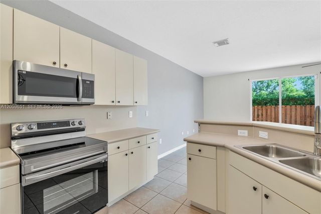 16673 SW 78 Terrace, Miami, FL 33193