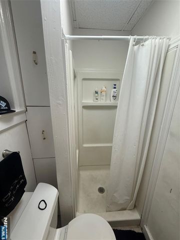 322 Anderson Avenue, Fairview, NJ 07022