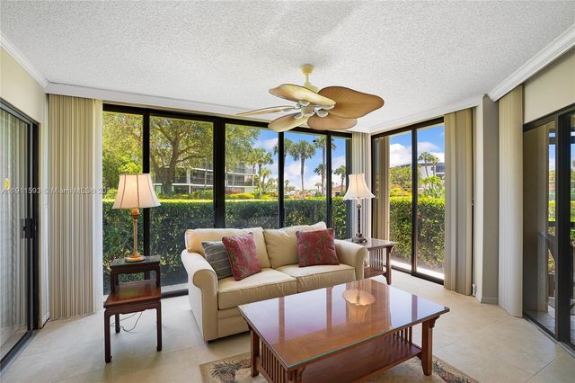 1815 Mooringline Dr 1, Vero Beach, FL 32963