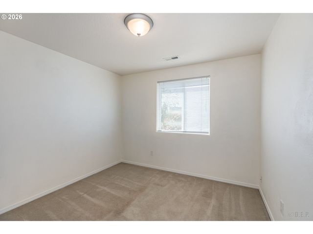425 NORTHSTAR Ct, Columbia City, OR 97018