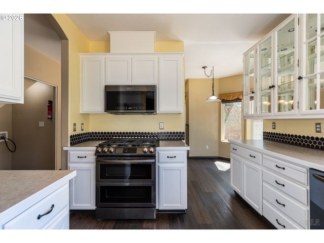 425 NORTHSTAR Ct, Columbia City, OR 97018