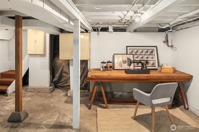 4240 W Cramer Street, Seattle, WA 98199