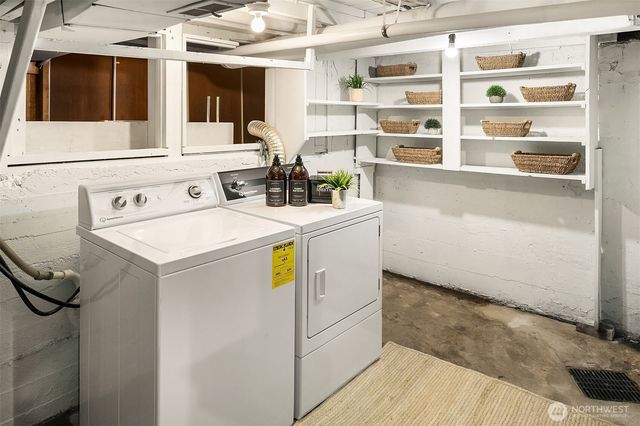 4240 W Cramer Street, Seattle, WA 98199