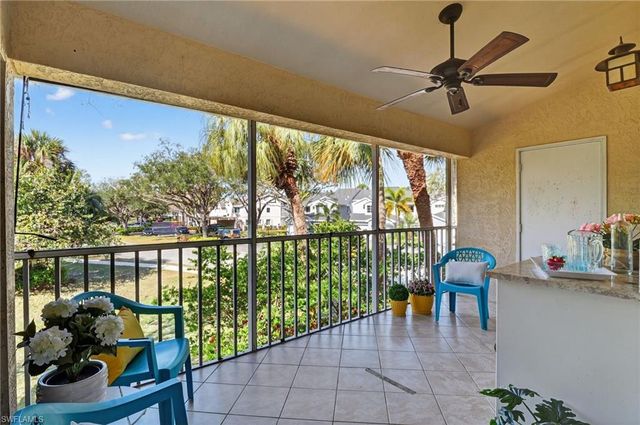 2810 Citrus Lake DR U201, Naples, FL 34109