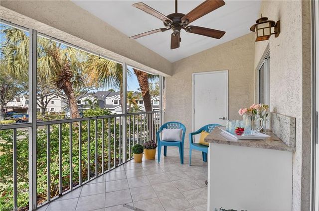 2810 Citrus Lake DR U201, Naples, FL 34109