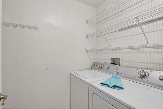 2810 Citrus Lake DR U201, Naples, FL 34109