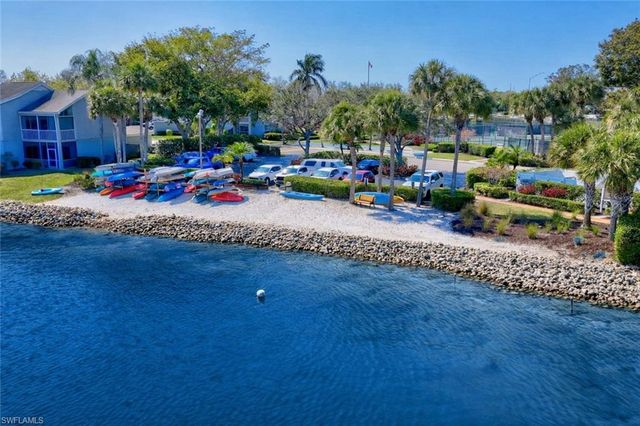 2810 Citrus Lake DR U201, Naples, FL 34109