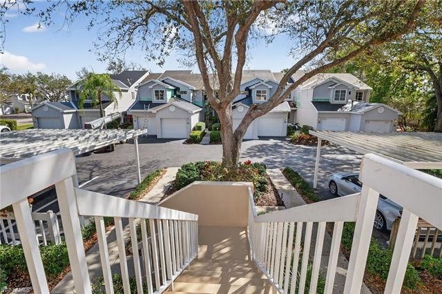 2810 Citrus Lake DR U201, Naples, FL 34109