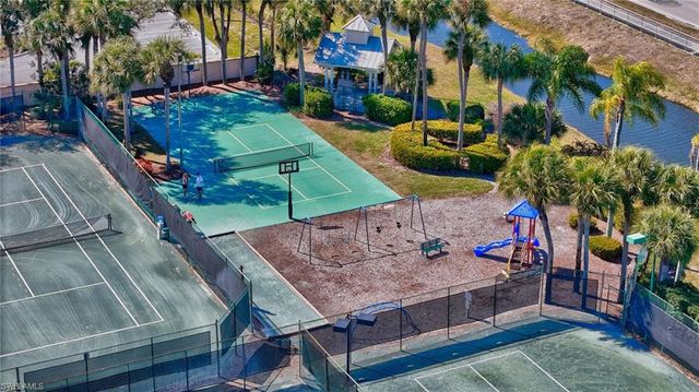 2810 Citrus Lake DR U201, Naples, FL 34109