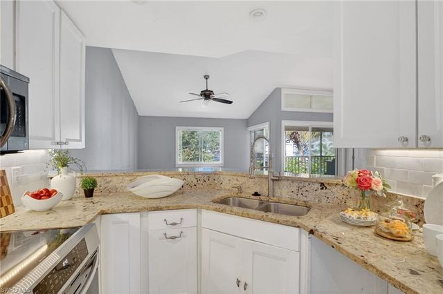 2810 Citrus Lake DR U201, Naples, FL 34109