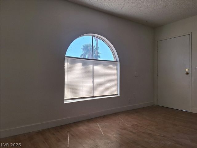 1446 Garden Circle C, Las Vegas, NV 89119
