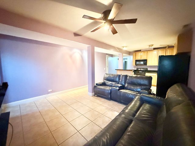 6035 S Saint Lawrence Avenue GS, Chicago, IL 60637