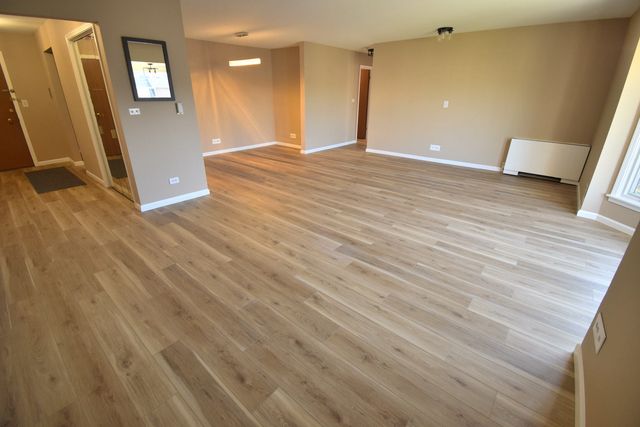 400 Ascot Drive 3M, Park Ridge, IL 60068