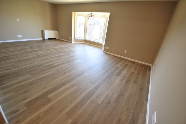 400 Ascot Drive 3M, Park Ridge, IL 60068