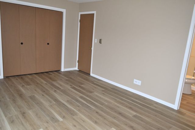 400 Ascot Drive 3M, Park Ridge, IL 60068