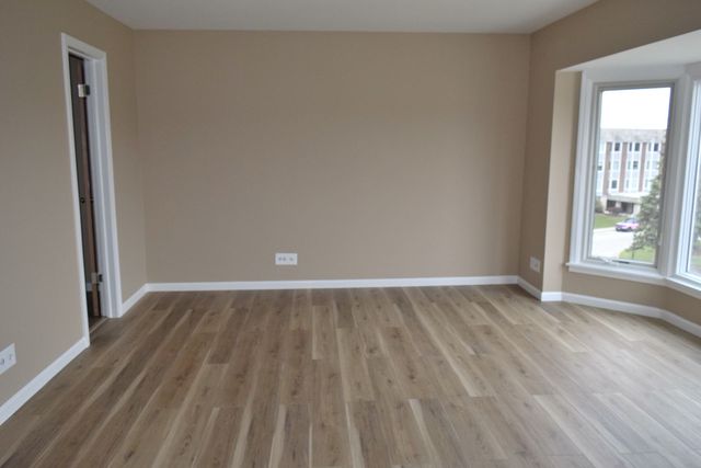 400 Ascot Drive 3M, Park Ridge, IL 60068