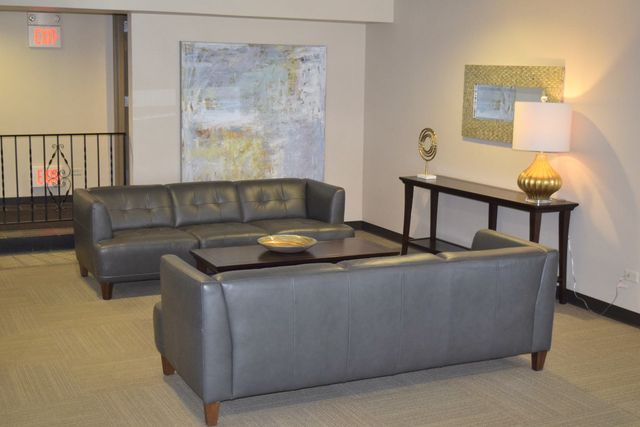 400 Ascot Drive 3M, Park Ridge, IL 60068