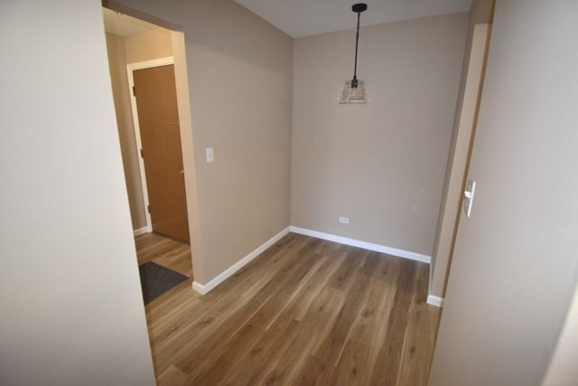 400 Ascot Drive 3M, Park Ridge, IL 60068