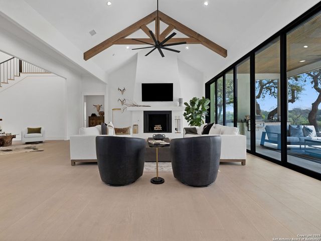 137 Phillip Ranch Rd, Boerne, TX 78006