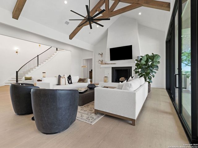 137 Phillip Ranch Rd, Boerne, TX 78006