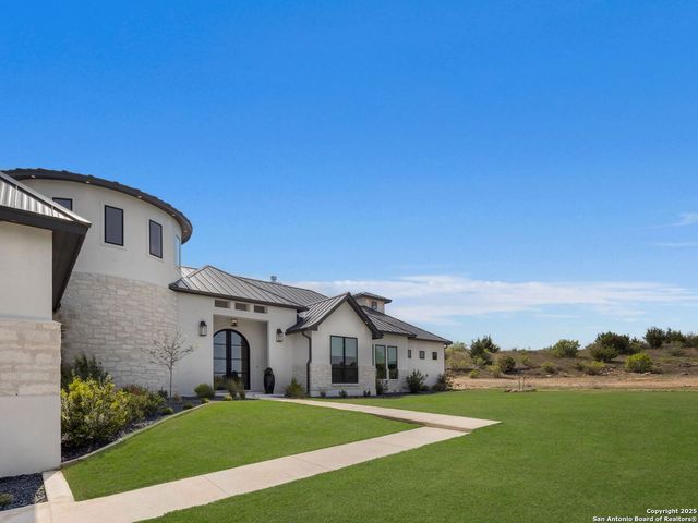 137 Phillip Ranch Rd, Boerne, TX 78006