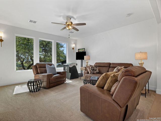 137 Phillip Ranch Rd, Boerne, TX 78006
