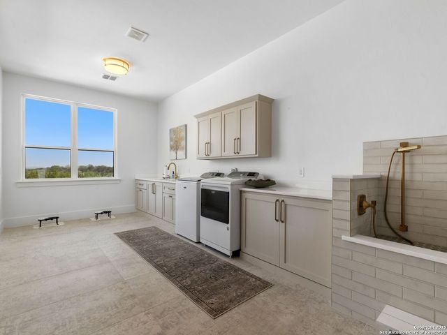 137 Phillip Ranch Rd, Boerne, TX 78006