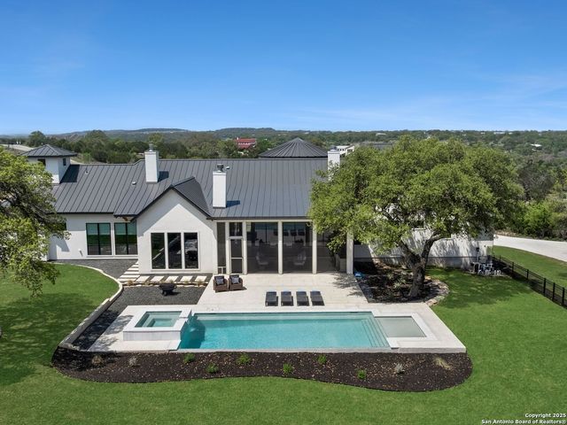 137 Phillip Ranch Rd, Boerne, TX 78006