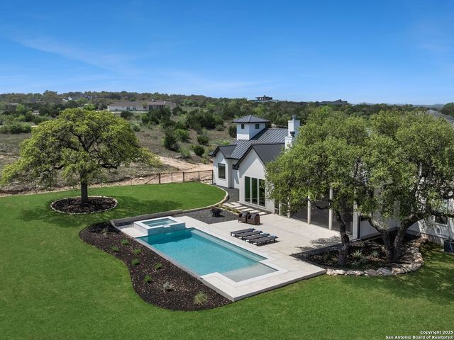 137 Phillip Ranch Rd, Boerne, TX 78006