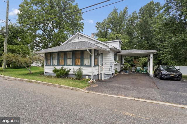 52 THORNTOWN LN, Bordentown, NJ 08505