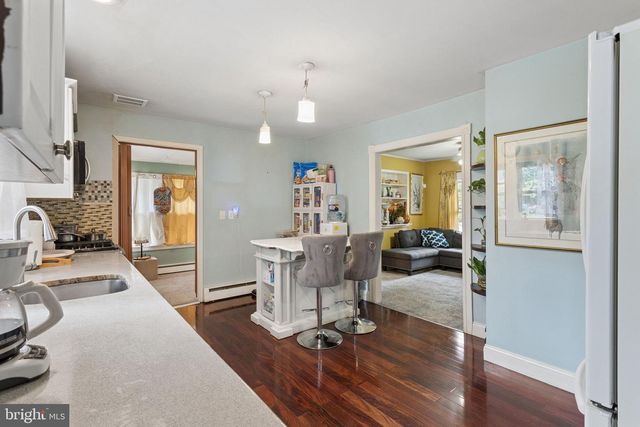 52 THORNTOWN LN, Bordentown, NJ 08505