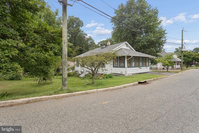 52 THORNTOWN LN, Bordentown, NJ 08505