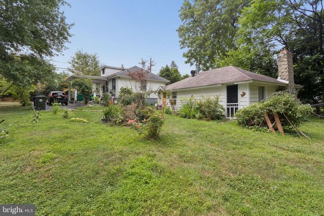 52 THORNTOWN LN, Bordentown, NJ 08505