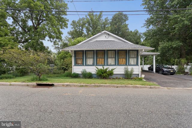 52 THORNTOWN LN, Bordentown, NJ 08505