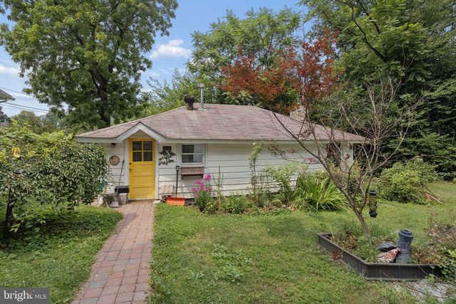 52 THORNTOWN LN, Bordentown, NJ 08505