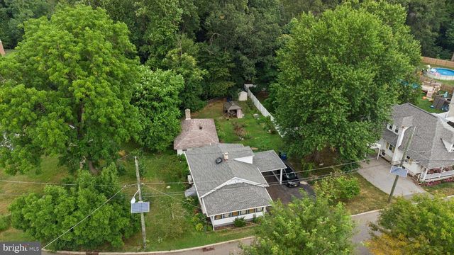 52 THORNTOWN LN, Bordentown, NJ 08505