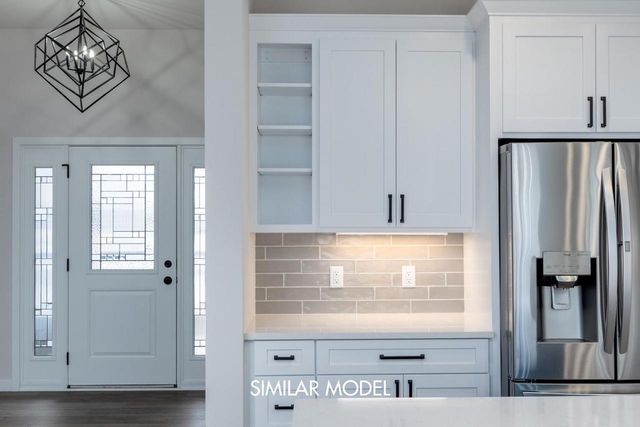 445 Foxfield Court, Oregon, WI 53575