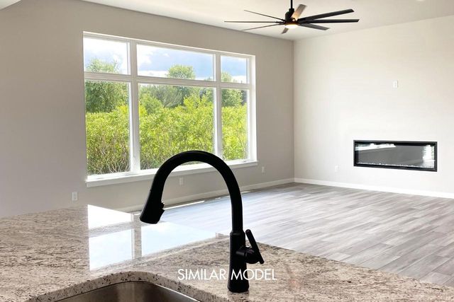 445 Foxfield Court, Oregon, WI 53575