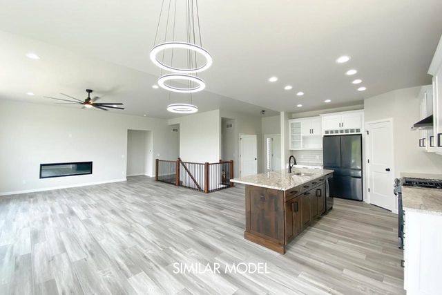 445 Foxfield Court, Oregon, WI 53575