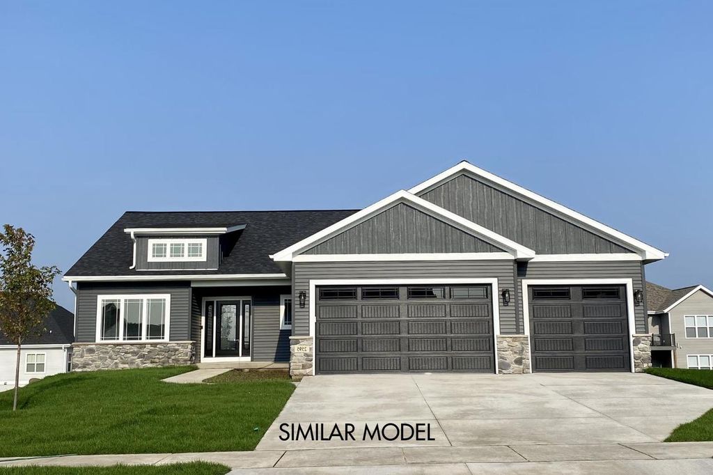 445 Foxfield Court, Oregon, WI 53575