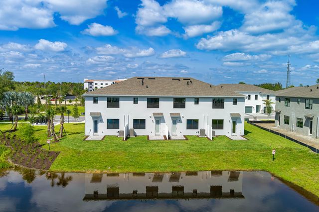 7645 SW Lucy Lane, Stuart, FL 34997