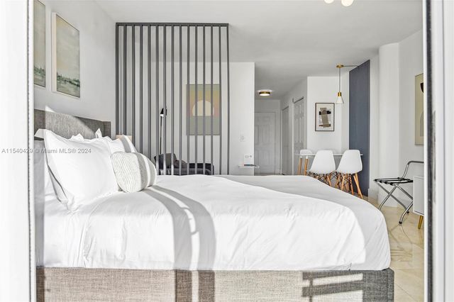 7904 West Dr 305, North Bay Village, FL 33141