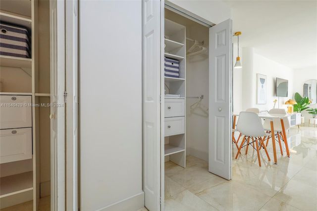 7904 West Dr 305, North Bay Village, FL 33141