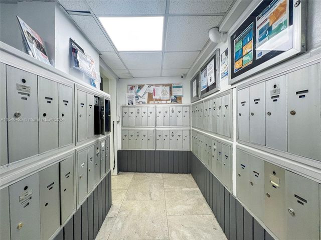 7904 West Dr 305, North Bay Village, FL 33141