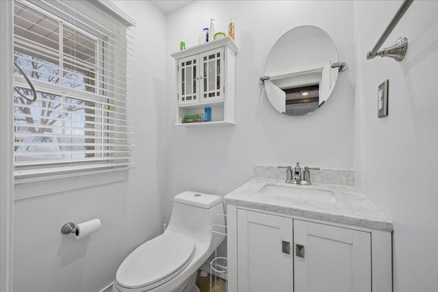 32523 Cambridge Drive, Warren, MI 48093